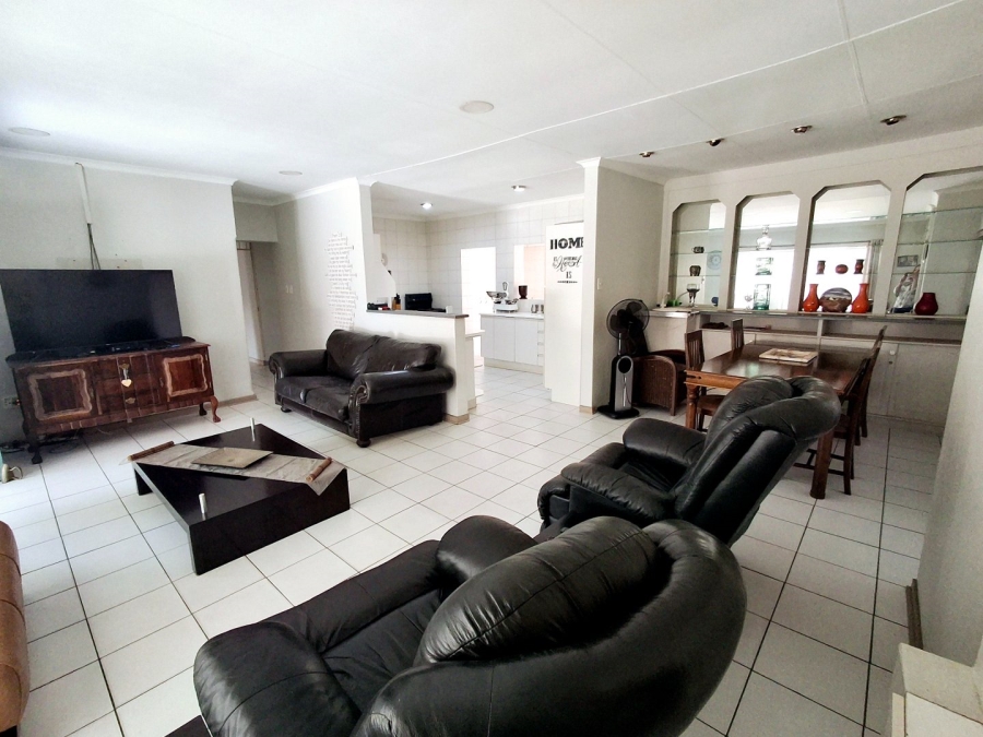 4 Bedroom Property for Sale in Sasolburg Ext 4 Free State